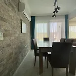 Kalinda Your Private Sheltered Luxury With Pool Minutes Away From Airport Villa