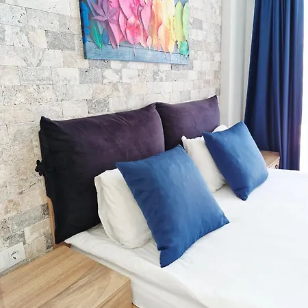 Kalinda Your Private Sheltered Luxury With Pool Minutes Away From Airport וילה