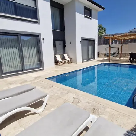 וילה Kalinda Your Private Sheltered Luxury With Pool Minutes Away From Airport דלמן