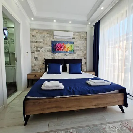 Kalinda Your Private Sheltered Luxury With Pool Minutes Away From Airport * דלמן