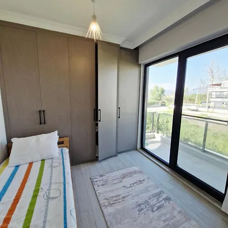 Villa Kalinda Your Private Sheltered Luxury With Pool Minutes Away From Airport