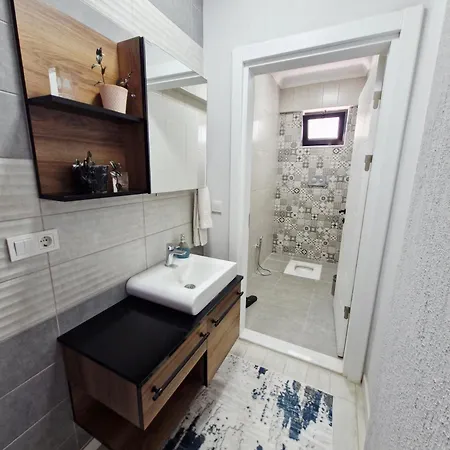 וילה Kalinda Your Private Sheltered Luxury With Pool Minutes Away From Airport דלמן