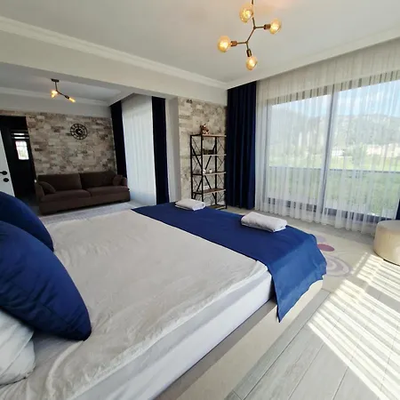 Kalinda Your Private Sheltered Luxury With Pool Minutes Away From Airport Villa