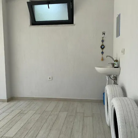 Kalinda Close To Airport Villa *