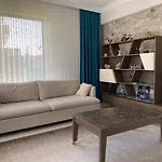 Kalinda Your Private Sheltered Luxury With Pool Minutes Away From Airport Villa *