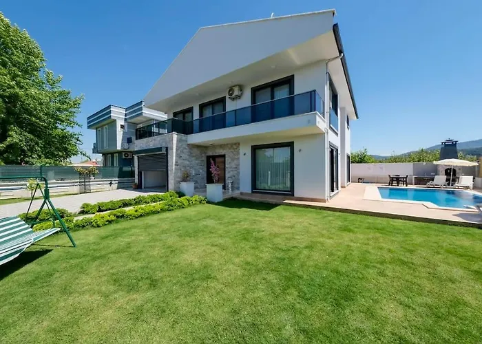Kalinda Close To Airport 빌라 *
