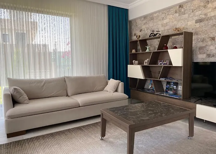 Kalinda Close To Airport 빌라 *